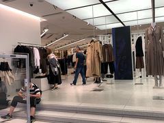 -ZARA(大上海时代广场店)
