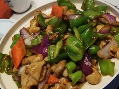-雪乡人家东北菜·铁锅炖一切(高斯路店)