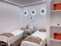 -苗方清颜痘肌研究所