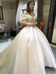 -南京宝娜嫁衣婚纱礼服馆(中央路店)