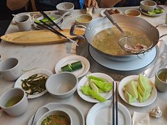 -左庭右院鲜牛肉火锅(浦江欢乐颂店)