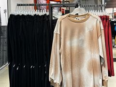 -百年港湾奥特莱斯(香炉礁店)