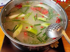鱼火锅（高汤锅）-大理老字号·舟渔的鱼野生菌海景餐厅(双廊店)