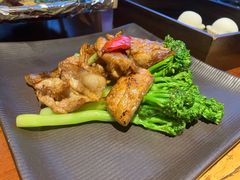 土猪肉炒菜苔-陶醉馆·佛山创意菜(南风古灶店)