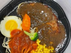 -汤姆家的牛排意面披萨(新城市广场店)