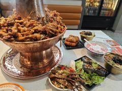 -锅立方•炭火蛙锅(六合万达广场店)