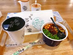 完美组合-南门金峰辣子鸡·玩串串(昌发展万科广场店)