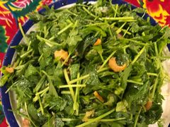 -闯关东东北农家菜(崂山石老人店)