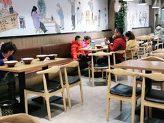 大堂-三好食堂(煎饺·馄饨·肉饼米线·盛世广场店)