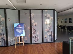 -上海星瀚奔驰4S店(红柳路店)