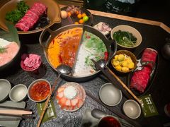 -三出山火锅(南京万象天地店)