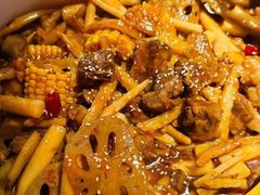 -多嘴超级肉蟹煲(欧亚卖场店)