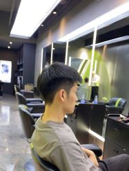 -不迫先生专业男士剪发