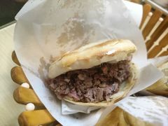 -闫家驴肉老店(华电一校店)