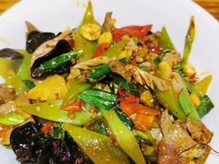 很牛的肝腰合炒-兔槽江湖菜·重庆璧山兔(水围店)