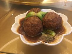 怡心红烧狮子头-怡心园.地道云南菜(呈贡店)