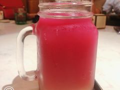 石榴汁-荟廷·晶萃(陆家嘴尚悦湾店)