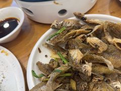 -品鲜村农家菜·阳澄湖大闸蟹(总店)