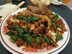 -郑小二山东特色炒鸡店(红小巷店)