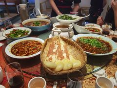 -万重锦·人文川菜馆(骡马市店)