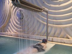 -水晶之星洗浴温泉汗蒸