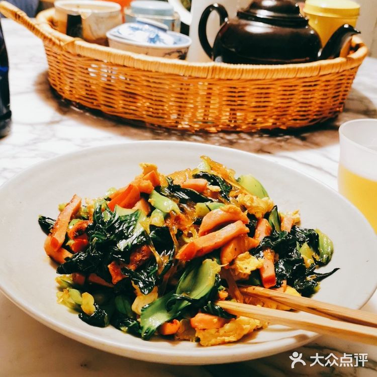 家常版的青菜炒粉丝！
