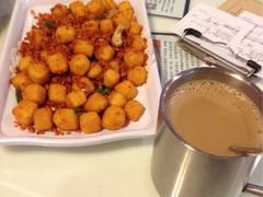 -新大咀港式茶餐厅(宝山万达店)
