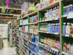 -绿叶子超市(公园大道店)
