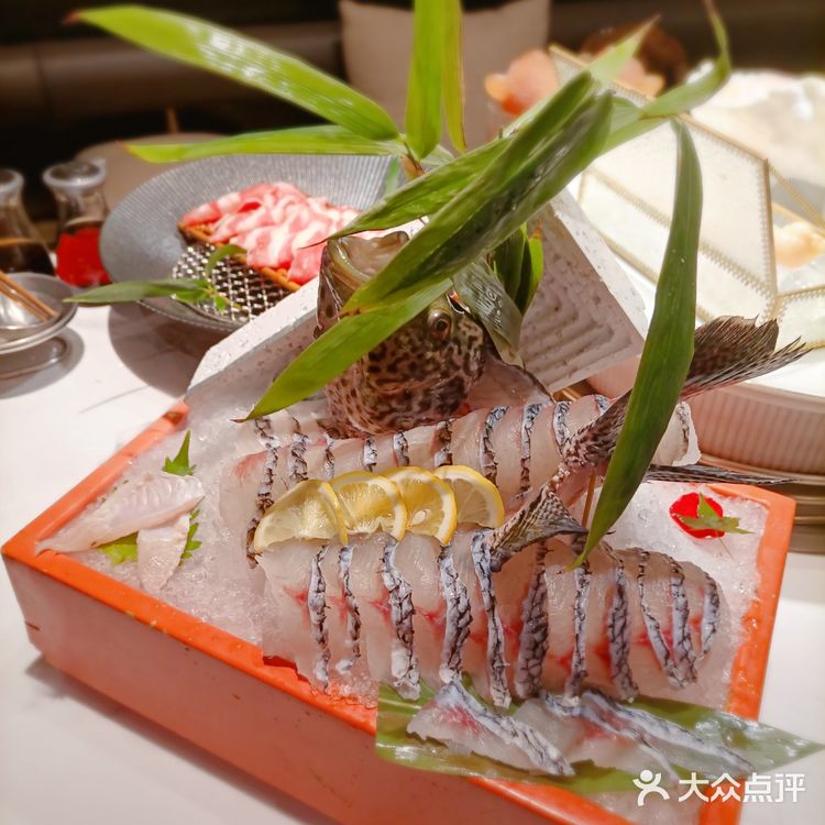 “领鲜天下·花胶鸡火锅”一碗汤底抵十张面膜✌