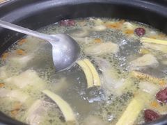 -濠轩阁特色生蚝火锅(水湾路店)