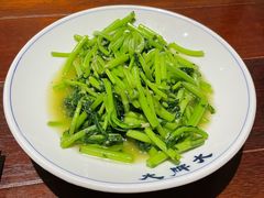 蒜蓉炒茼蒿-大牌大·传统杭帮菜(湖滨店)
