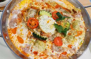 Beef Tom Yum Hot Pot