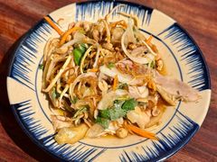 -Cuc Gach Quan Restaurant