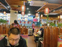-靠山屯东北农家菜(八龙桥雅苑店)