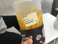 -奈雪的茶(湖滨银泰in77C区PRO店)