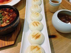 红糖锅盔-胡马八破·川菜小馆(高新万达店)
