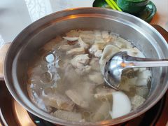 竹笙椰子鸡-润园四季椰子鸡火锅(南山海岸城店)