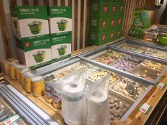 零售区-锅圈食汇火锅烧烤食材超市(民丰家园店)