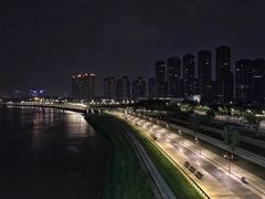 -南京眼步行桥
