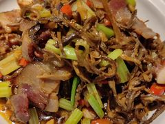 -九锅一堂酸菜鱼(万达广场店)