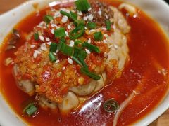 剁椒冒脑花-串门邻居串串火锅(云南南路店)