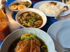 -Kha Mu Charoensang(Silom)