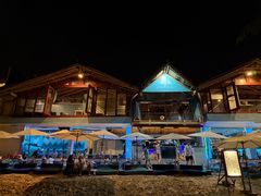 -Paraw Beach Club