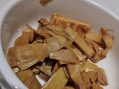 不太辣的笋-渝是乎酸菜鱼·川渝小炒(新世界百货望京店)