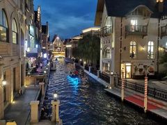 -东港音乐喷泉广场