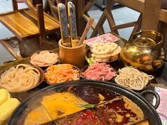 -正南齊北重庆老火锅(光华村直营店)