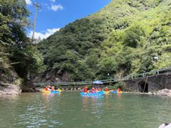 -安吉龙王山峡谷漂流