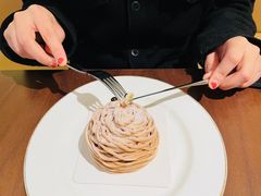 -Fridi Patisserie Cafe