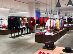 -URBAN REVIVO(西安Momopark店)