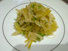 巧拌酸菜海蜇-鹿园 MOOSE(长宁店)